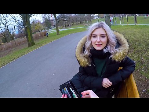❤️ Ingoia la sborra calda di uno sconosciuto per soldi - pompino nel parco di Eva Elfie ️❌ Video di sesso al it.passionateembracespotlight.ru ❌❤